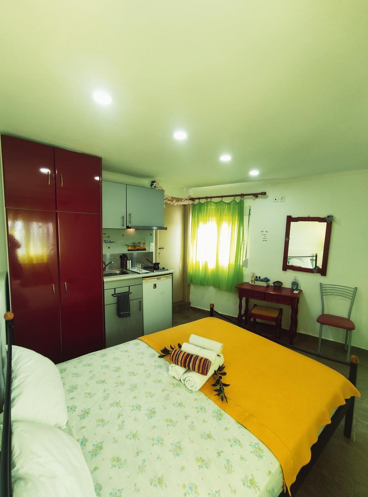 Rena'S Rooms Μελίντα Melinta Habitación foto